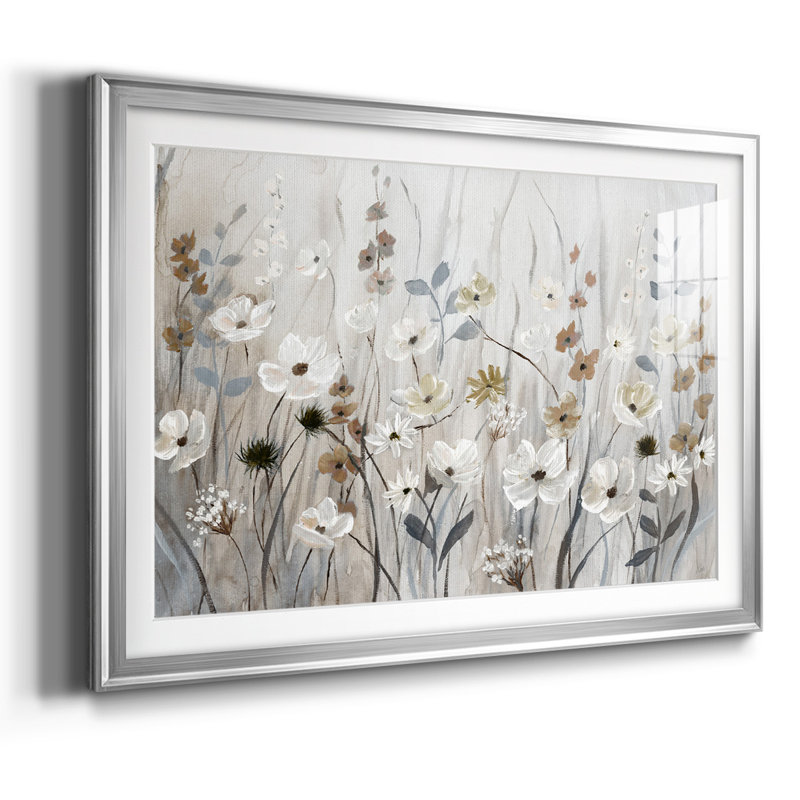 «Misty Meadow Field», impression sur papier encadrée, H 19 po x l 27 po x P 1,5 po, Argent