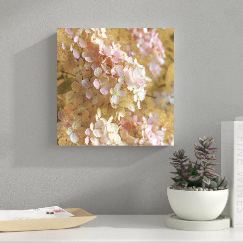 «Hydrangea Gilded I» par Sue Schlabach, reproduction de photo sur toile tendue, H 12 po x l 12 po