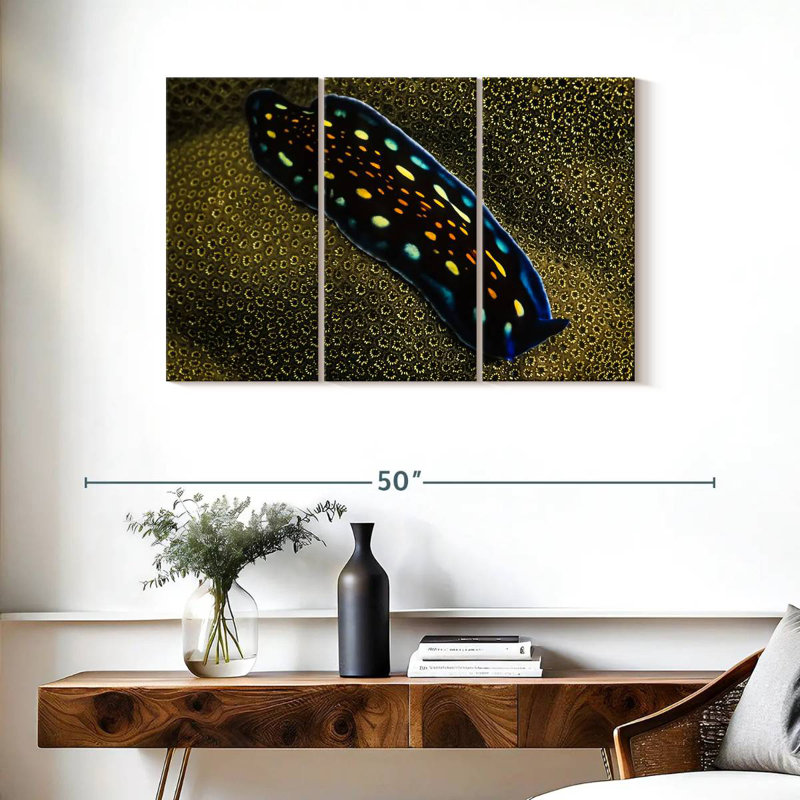 Linda's Flatworm, 24" H x 38" W