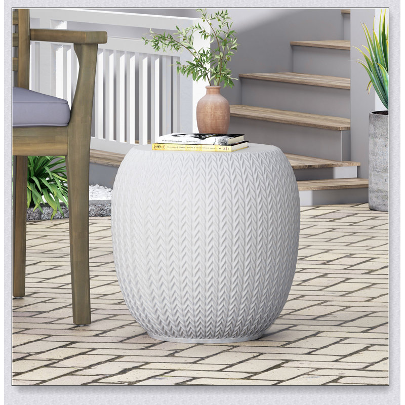 Table d'appoint d'extérieur en béton léger