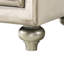 Table de chevet beige avec velours beige