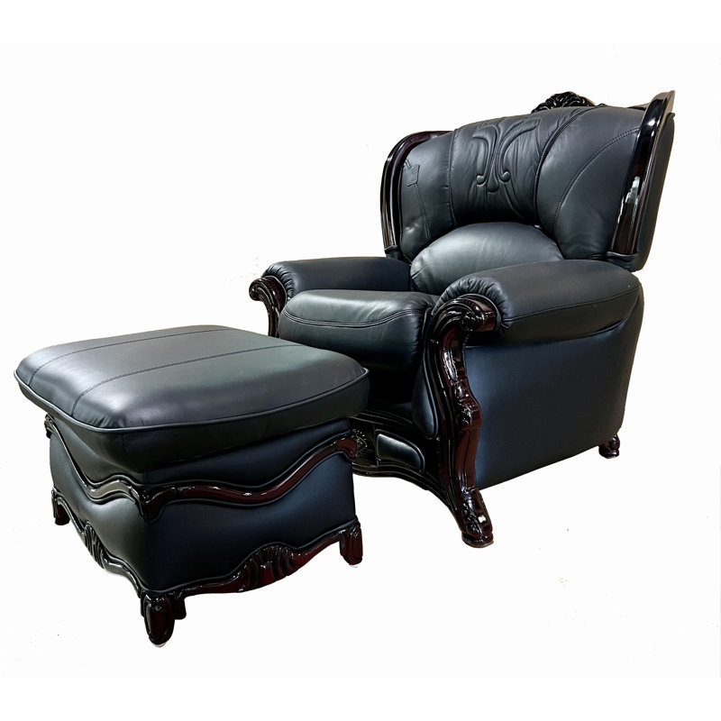 Fauteuil et repose-pieds en cuir véritable