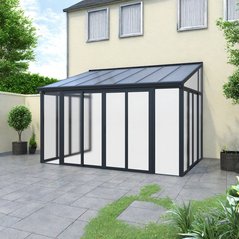 Ensemble d'enceinte de patio 10 pi x 14 pi - cadre en aluminium, toit en polycarbonate double couche, portes coulissantes, conception résistante aux intempéries, protection contre les rayons UV et le vent