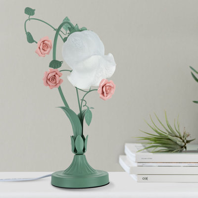 Navreet Novelty Table Lamp
