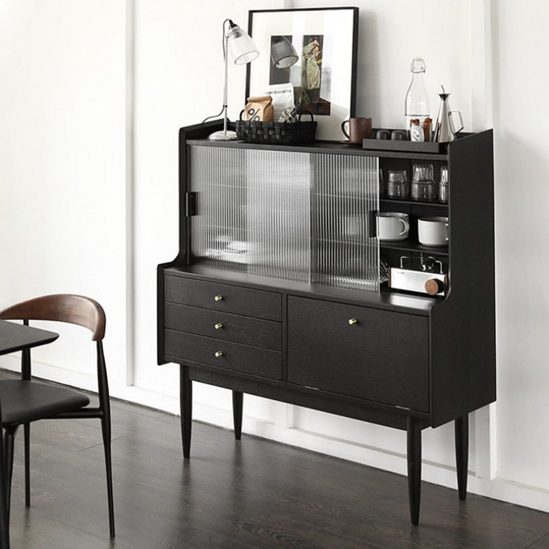 Armoire décorative noire à plusieurs niveaux