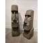 Statue moai verte en pierre de lave-253261917
