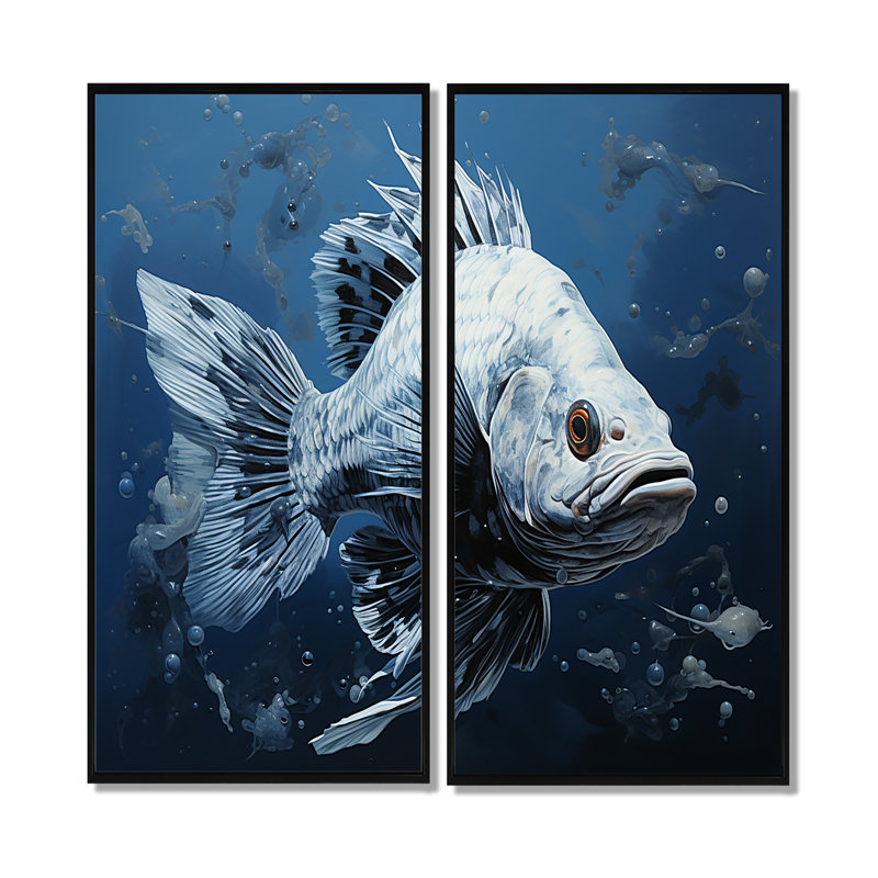 Poisson dans le bleu profond II - impressions sur toile traditionnelles bleues, 32" H x 32" W, Black