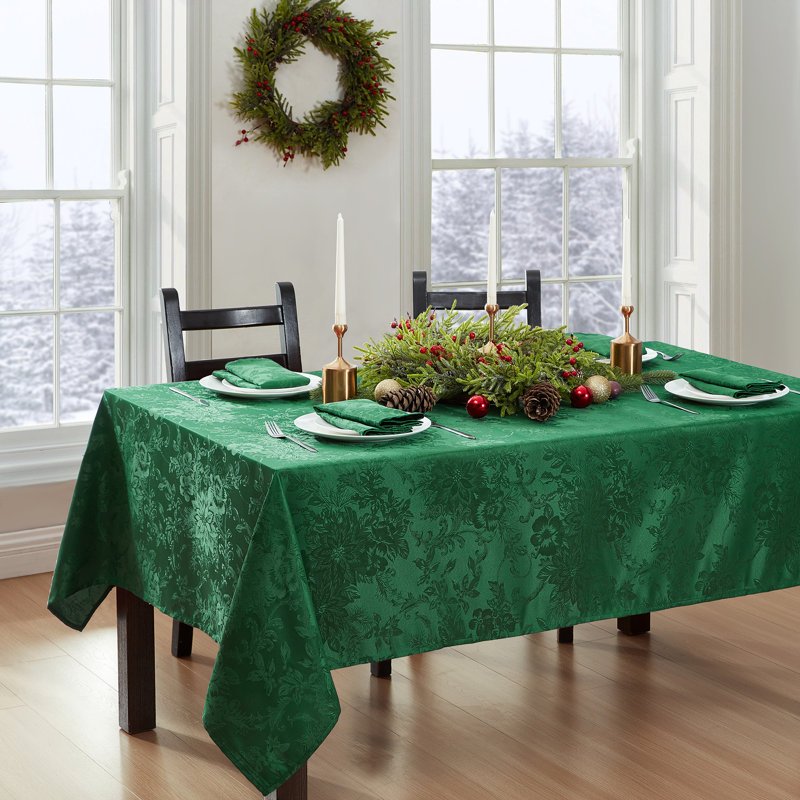 Nappe tissée à motif floral de poinsettia Tilghman, 102 po x 60 po, Vert