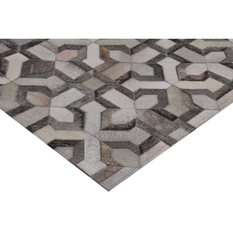 Natural Hide Cowhide Geometric Area Rug, Rectangle 5' x 8'