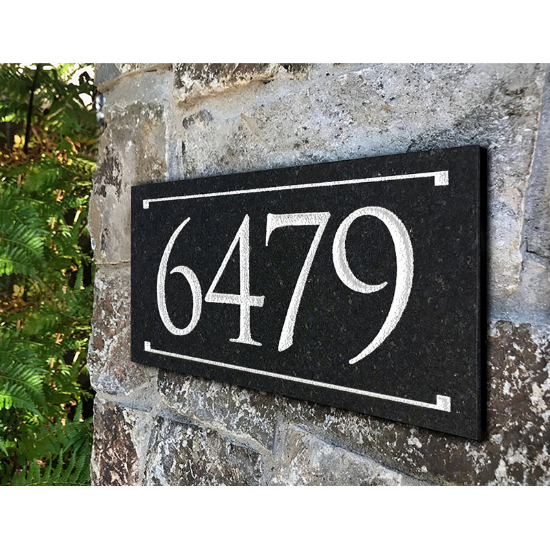 Plaque d'adresse rectangulaire 1 ligne gravée Trajan, Blanc / Blanc, Oui
