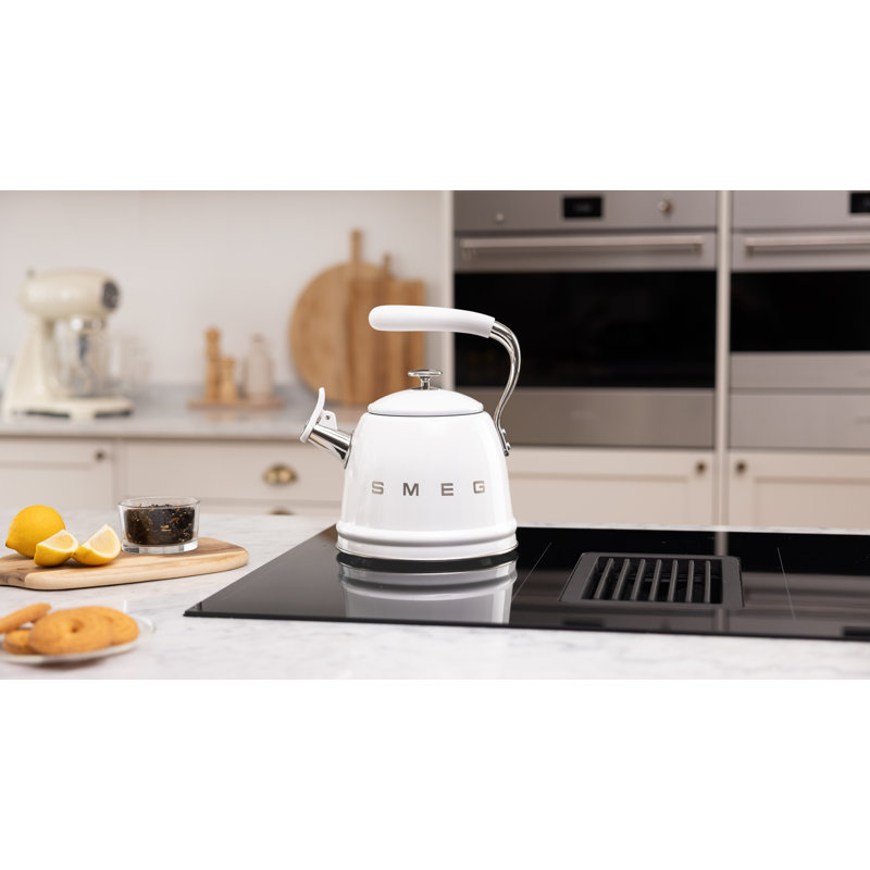 Smeg WKF01 50's Style Retro Whistling Kettle, White