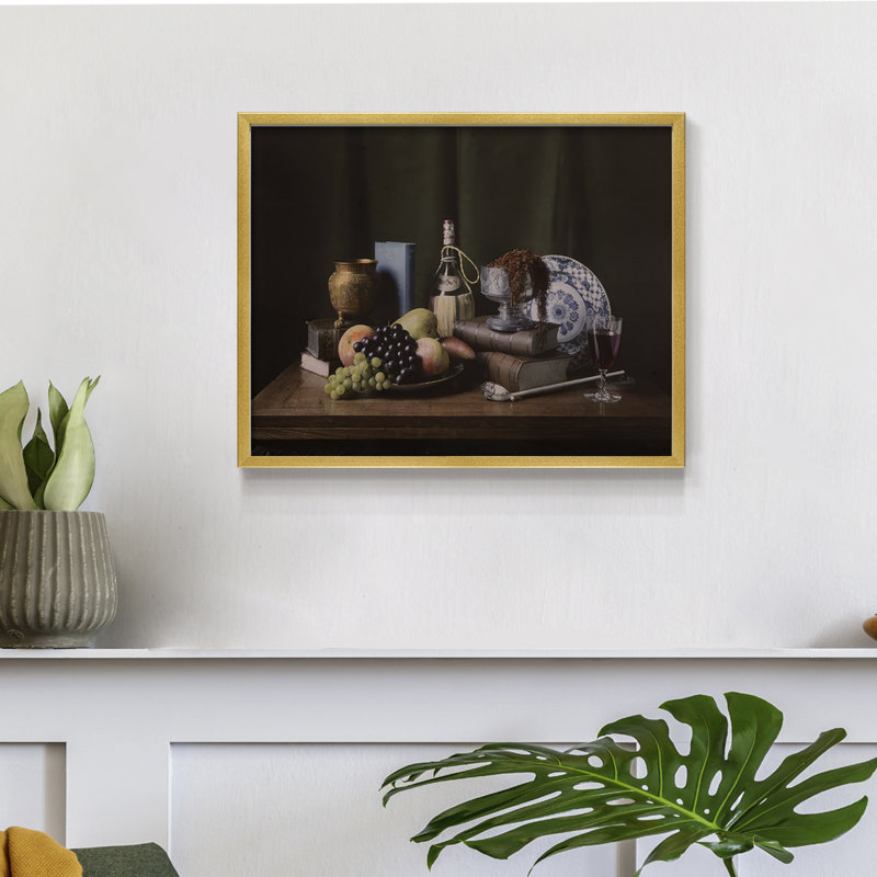Moody Still Life VI - Reproduction encadrée - Restickable, H 8 po x l 10 po