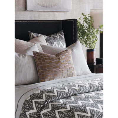 Breckenridge Modern & Contemporary Cotton Blend Chevron / Zig Zag Comforter