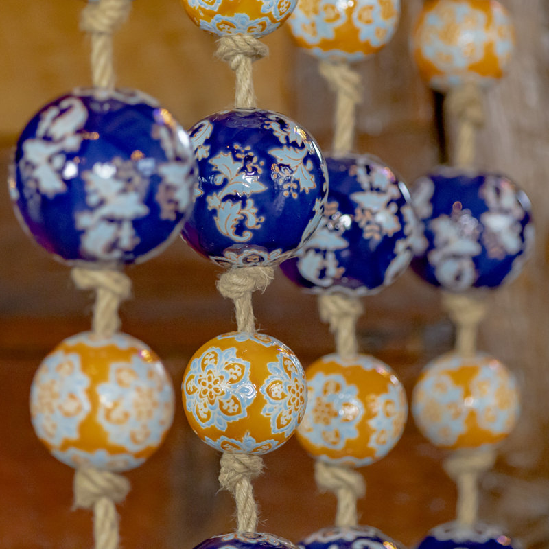 Suspension murale boule en porcelaine Tsugo, Bleu / Orange