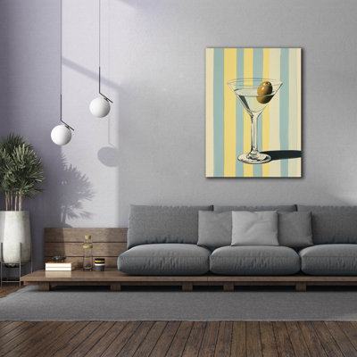 Art mural sur toile Highland Dunes «Martini With Olive» par Svetlana Aleynikova