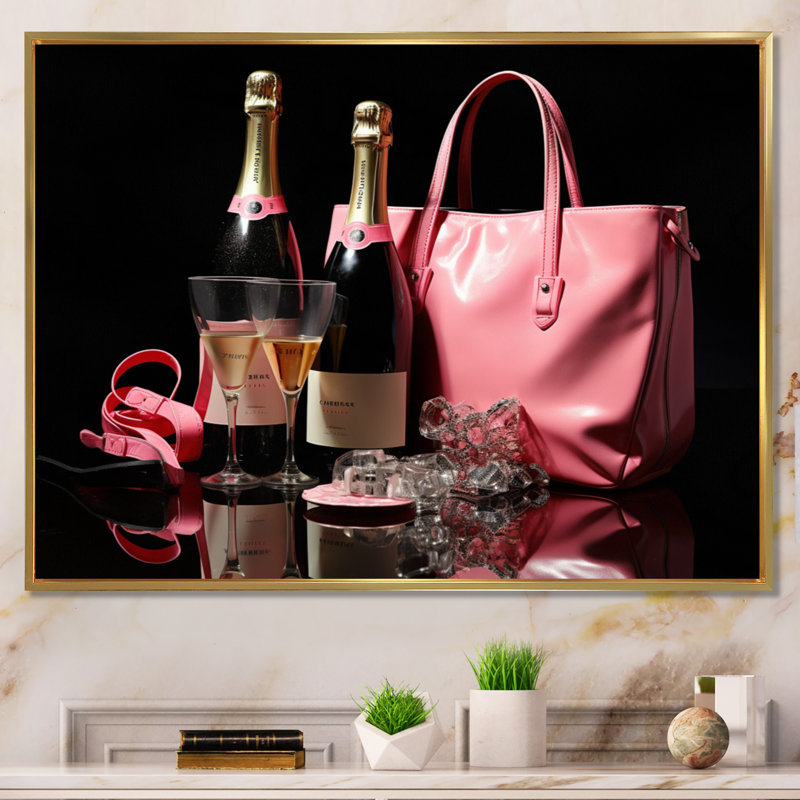 Pink and Black Fashion Bag Champagne I - Print, H 30 po x l 40 po, Cadre flottant doré