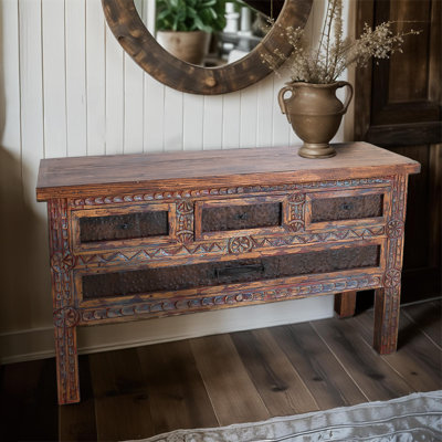 Console Carved Frontier
