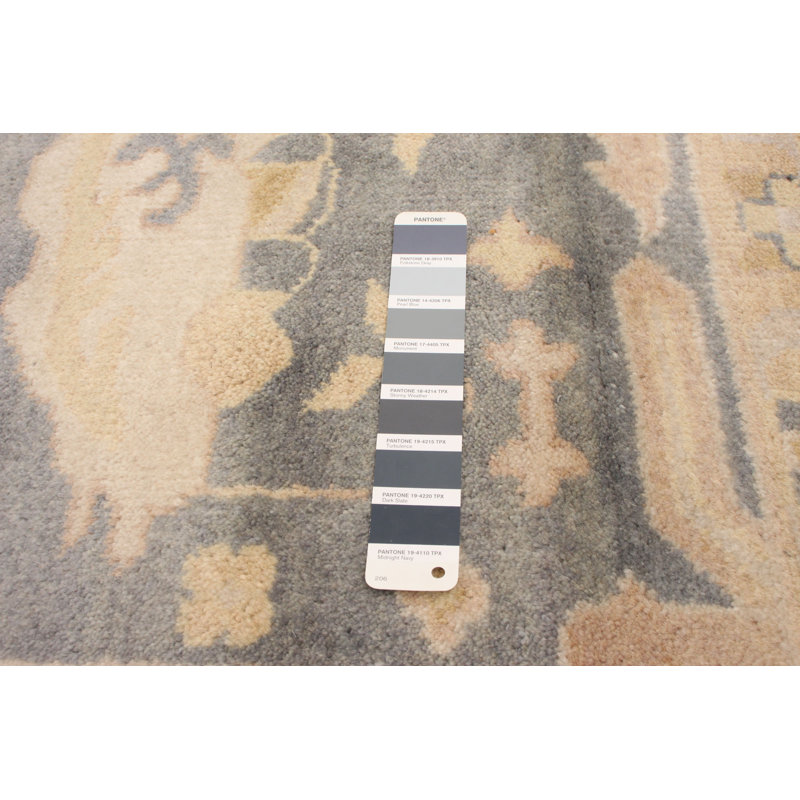 Tapis décoratif en laine de conception unique noué à la main New Age Ushak beige/gris 8 pi 3 po x 9 pi 8 po