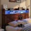 Base de lit double pleine grandeur avec lumières DEL et ports USB, lit plateforme rustique avec rangement pour tête de lit et support en métal silencieux-318693579