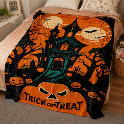 Halloween Haunted House Throw Blanket, Spooky Pumpkin Bat Full Moon Design Cozy Plush Blanket for Sofa Couch Bedroom Living Room Home Decoration