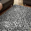 Tapis gris / noir à imprimé animal-7062127