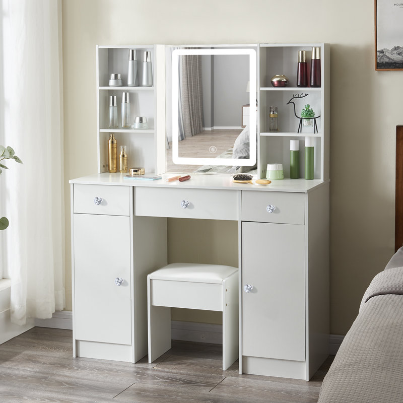 Friedeborn Vanity