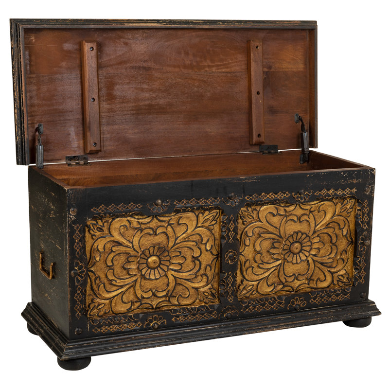 Arlowe Blanket Chest