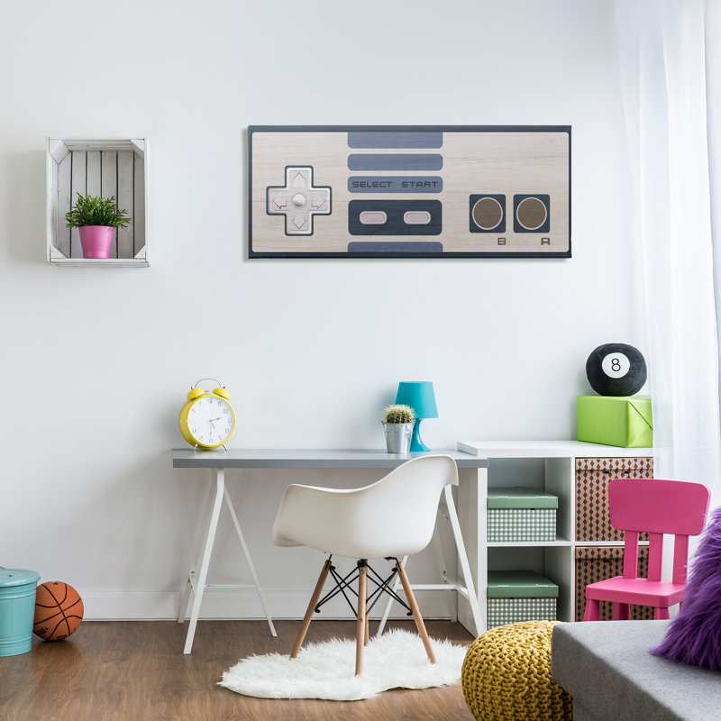 Art mural rétro surdimensionné en toile avec système de divertissement rétro classique par Daphne Polselli, H 20 po x l 48 po