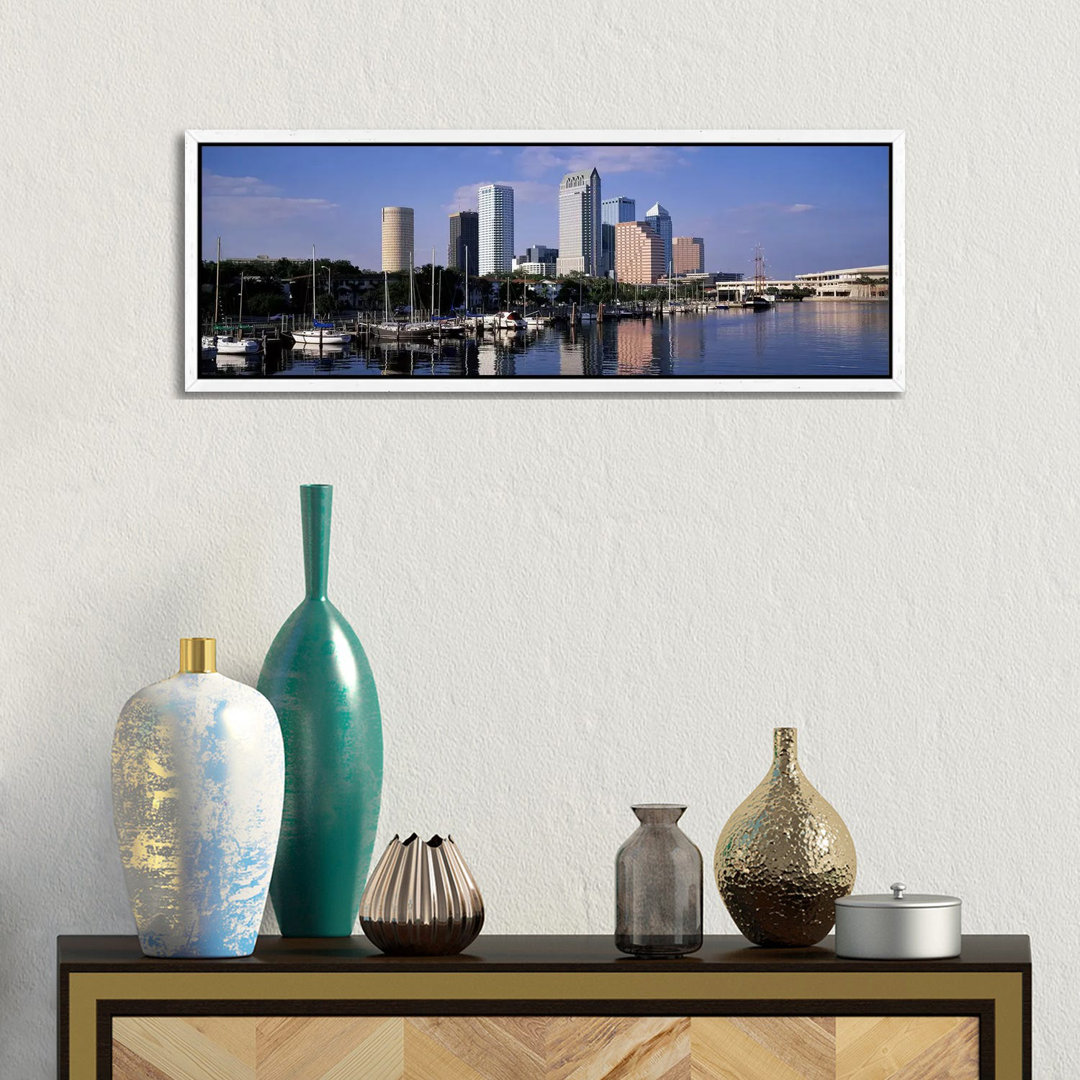 Tampa, Florida, USA von Panoramic Images - Galerie-verpackte Leinwand Giclée