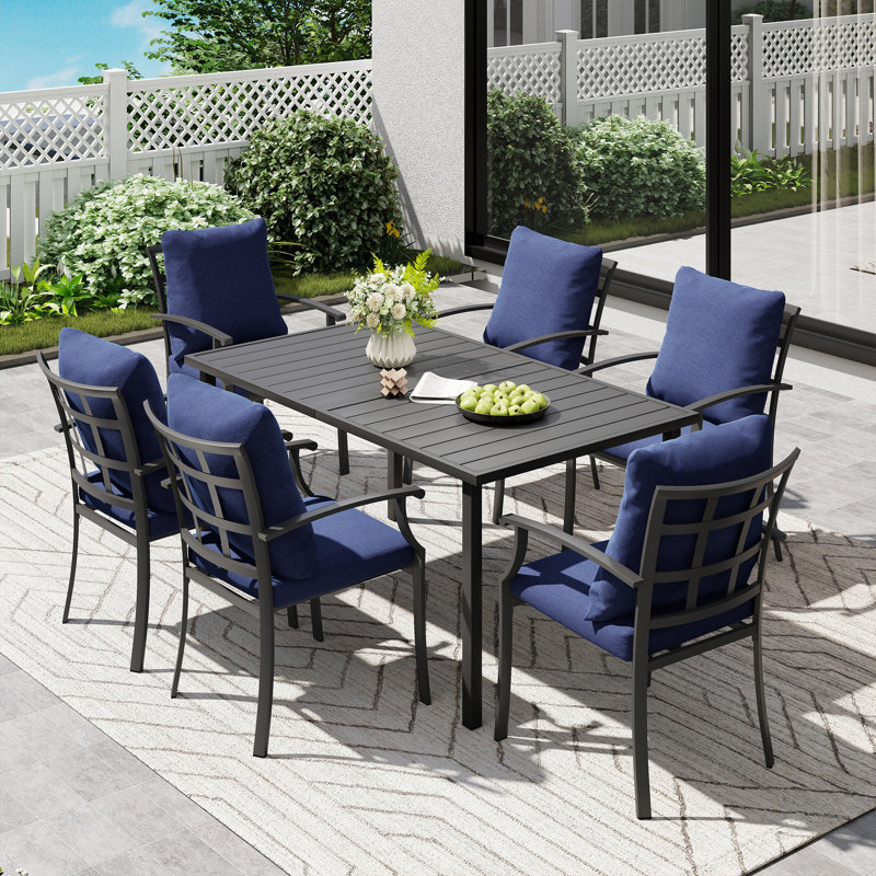 Ensemble repas 7 pièces en métal avec table rectangulaire et coussins bleus Maynard, Bleu