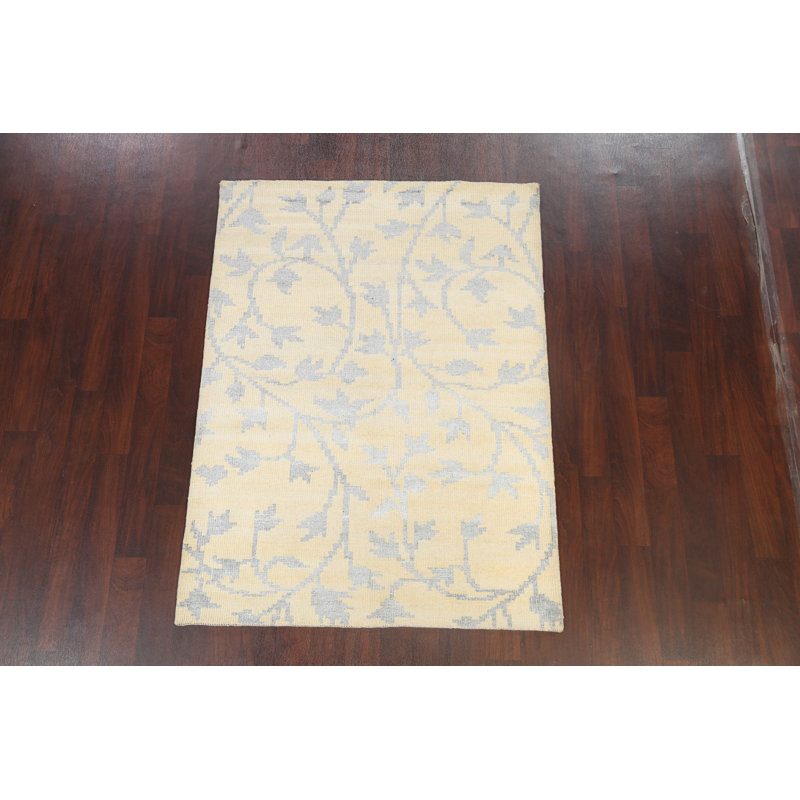 Tapis oriental à motif floral all-over 5 x 6