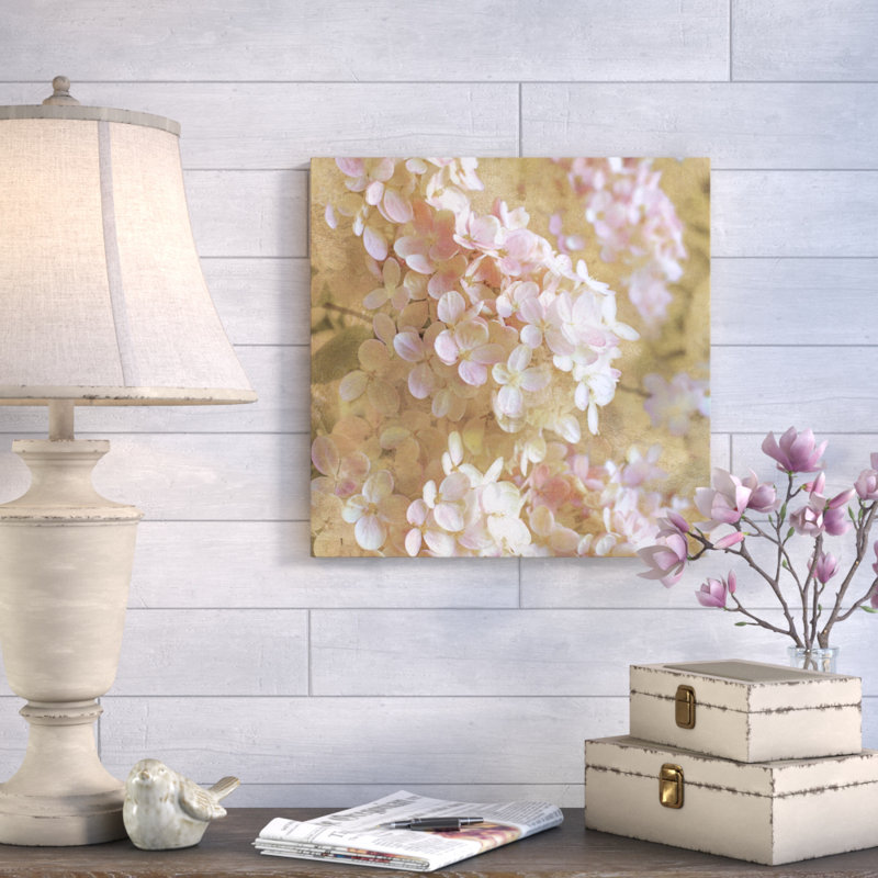 «Gilded Hydrangea I», impression sur toile tendue, H 12 po x l 12 po x P 0,75 po, Toile tendue, Pas de tapis