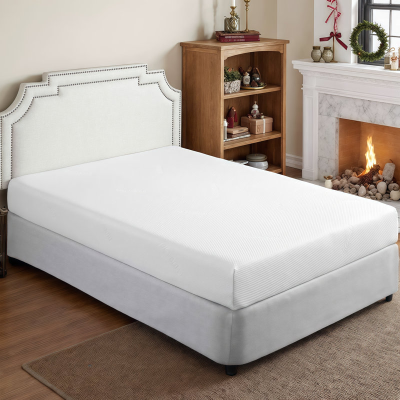 8 Inch Plush Gel Memory Foam Mattress in a Box - Cooling Pressure Relief & Motion Isolation Support, King