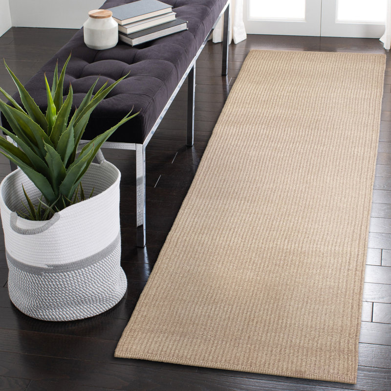 Hubertusz Indoor Rug, Runner 2' x 7'6"