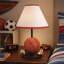 Lampe de table de basketball avec abat-jour en tissu blanc, amateurs de sport bruns 16 po