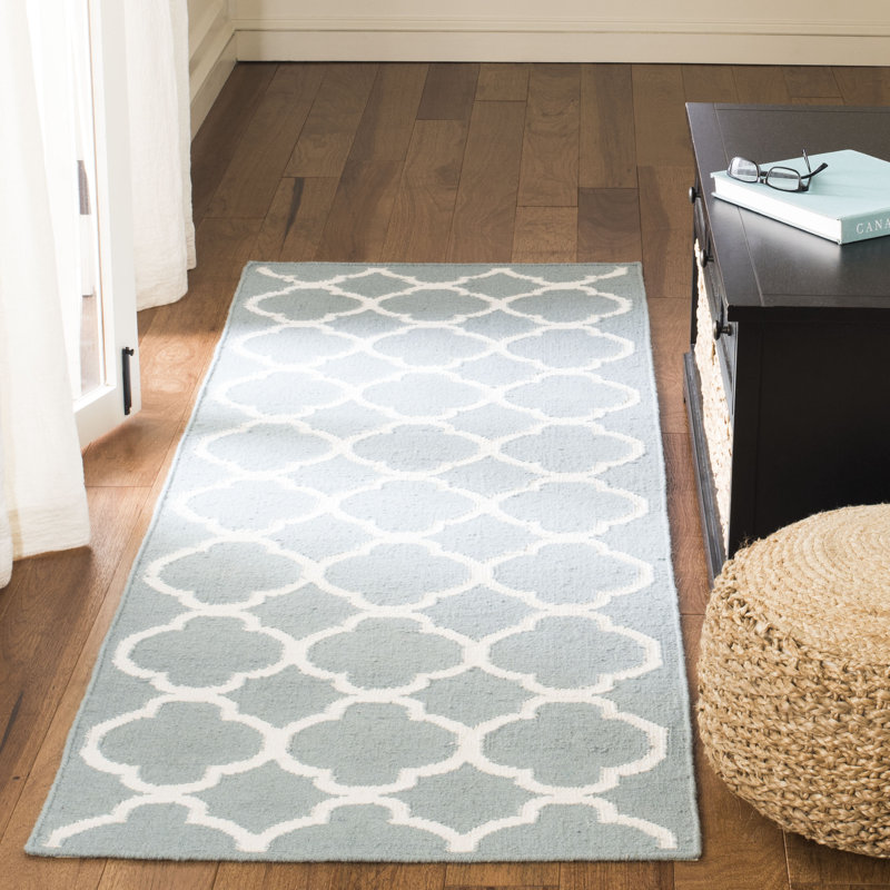 Rodgers Hand Woven Flat Weave Banana Silk/Wool/Cotton Geometric Rug in Ivory/Blue, Runner 2'6" x 7'