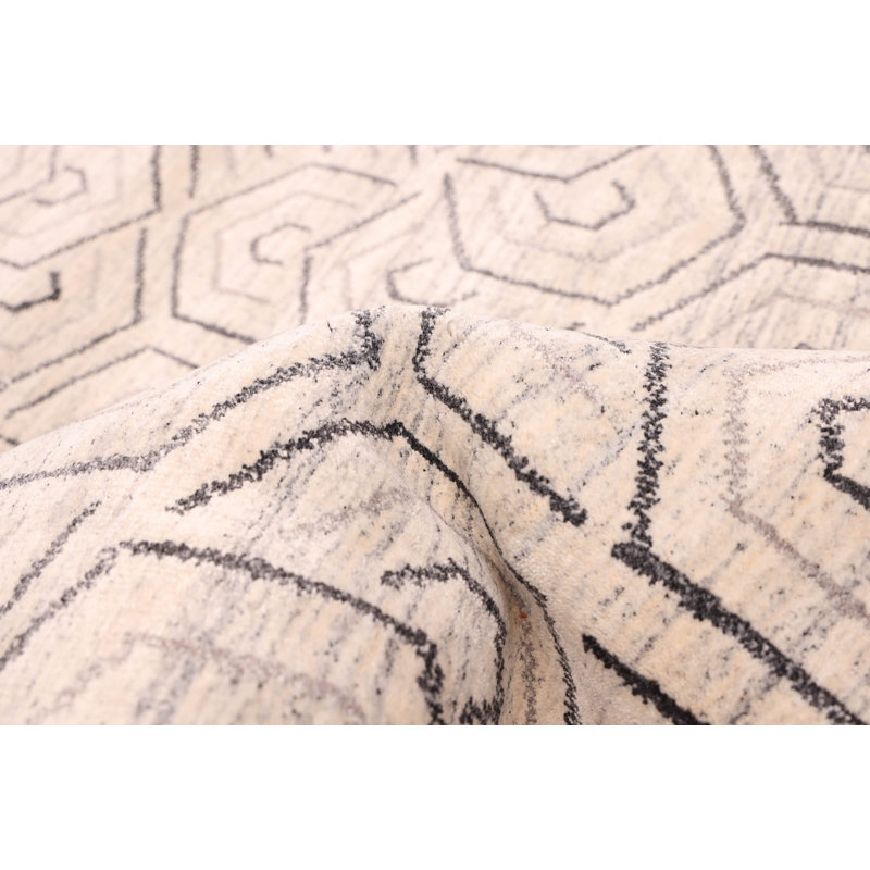 Loreto Cream Rug 4'1" x 5'11"