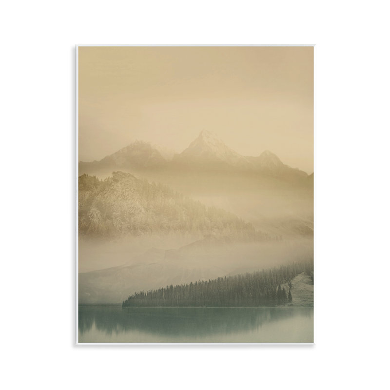 Plaque murale Misty Mountain Awakening, design par Gemma Bardot