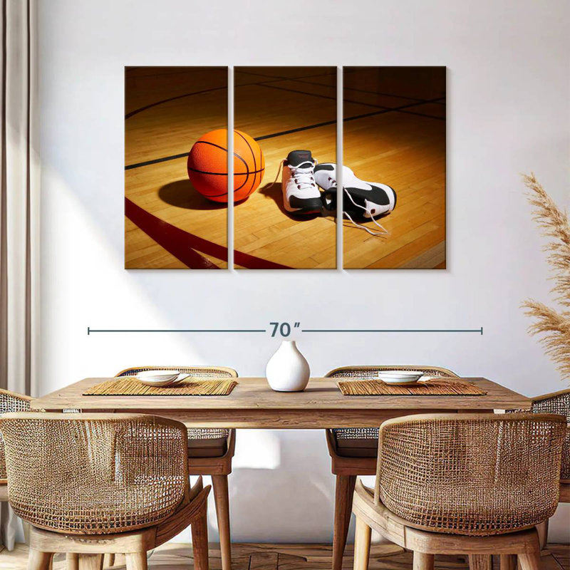 Ballon de basketball et chaussures Sireci, H 24 po x l 38 po