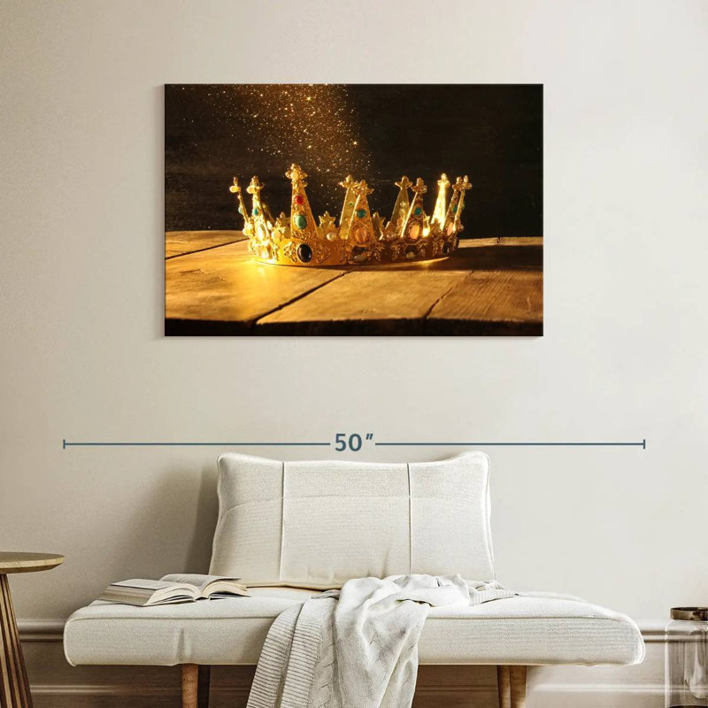 Couronne dorée Kerner, H 26 po x l 39 po