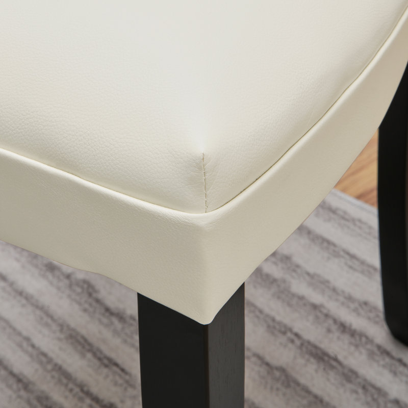 Chaise d'appoint rembourrée Gursharon, Blanc