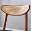 Chaise en bois massif durable de style antique, idéale pour les salles à manger