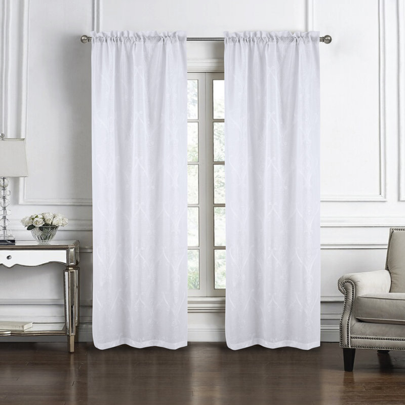Panneau de rideau transparent brodé Sieme, L 54 po x L 95 po, Blanc