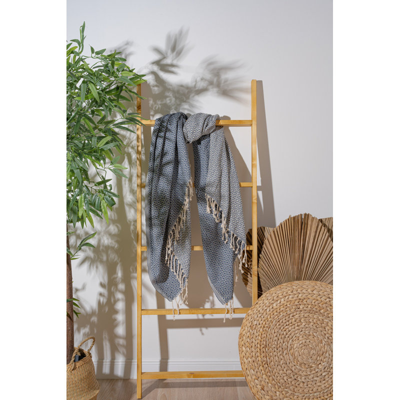 Luxurious Fouta Beach Towel, 100% Cotton, 39.4 x 70.9 inches | Lightweight, Absorbent, 7.9 oz/sq ft | Perfect for Beach, Pool, or Spa | Stylish and Versatile - Ideal for Travel and Home Use