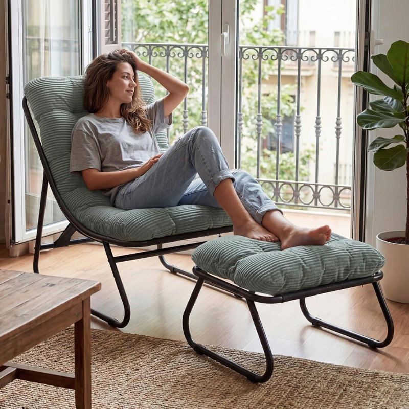 Chaise longue d'extérieur avec repose-pieds et coussins, Velours côtelé vert clair