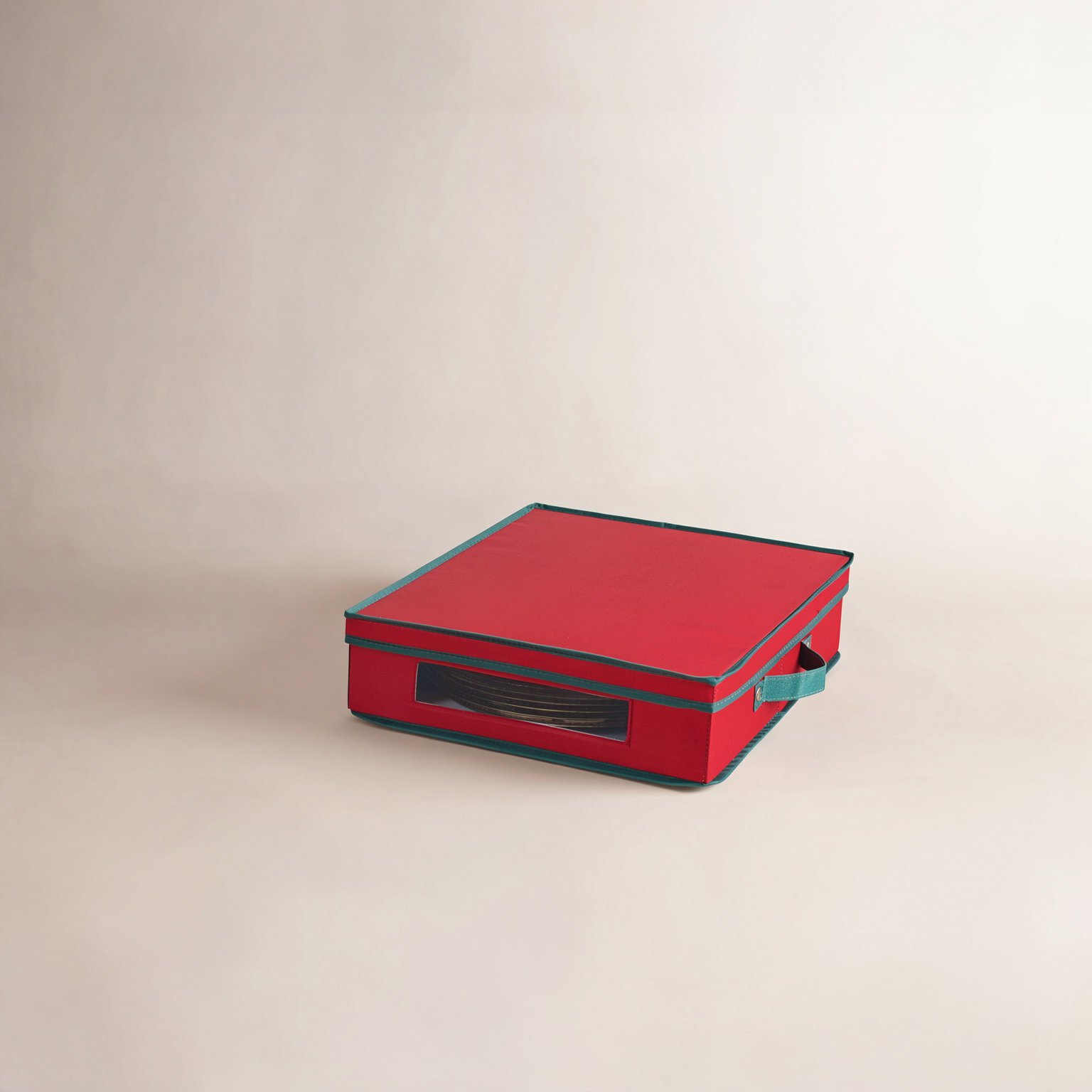 Maye Charger Plate Chest