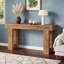 Longue table de vestibule de style industriel de couleur chêne, conception en bois simple, pouvant être placée dans le couloir et derrière le canapé