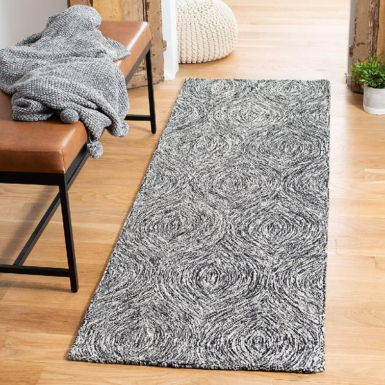 Tapis noir Vedika