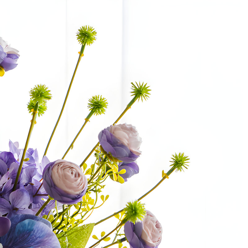 Ornements de fleurs simulées, Blanc
