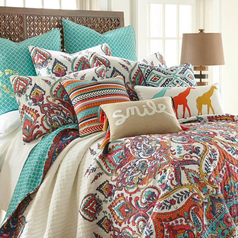Amisha King Quilt Set